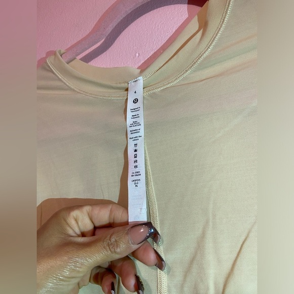 Lululemon top - Picture 4 of 6